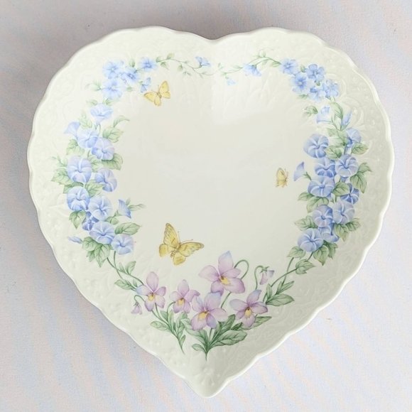 Blue Morning Glories Purple Violas Heart Shaped Jewelry Dish Mother's Day Gift - Picture 8 of 8